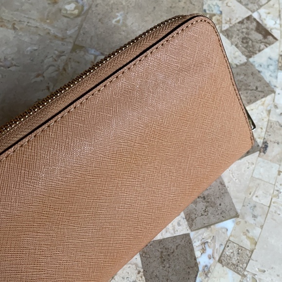 Michael Kors Camel Leather Wallet - Picture 6 of 6